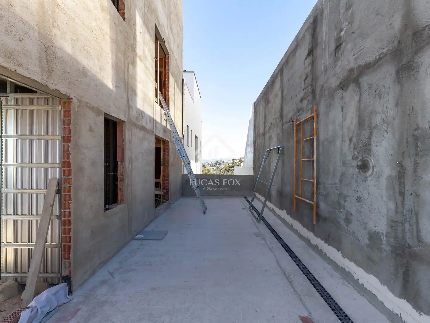 Vista exterior de Casa o xalet en venda en Esplugues de Llobregat amb Aire condicionat, Calefacció i Parquet