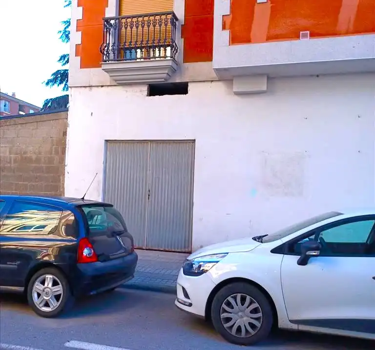 Local comercial en venda a QUEVEDO, imagen 4