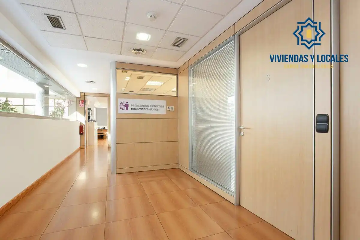 Oficina amb ascensor en venda a Campus de la Salud, imagen 16