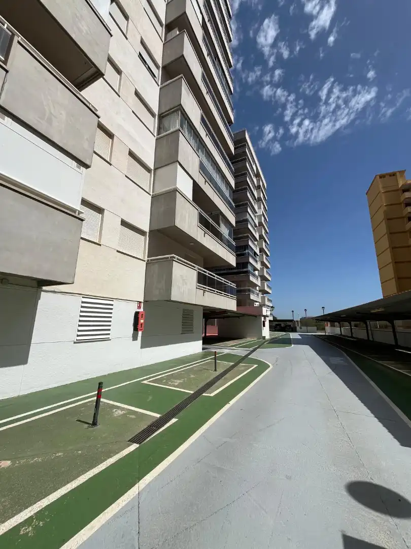 Aparcament de Apartament en venda en Oropesa del Mar / Orpesa amb Aire condicionat, Calefacció i Terrassa