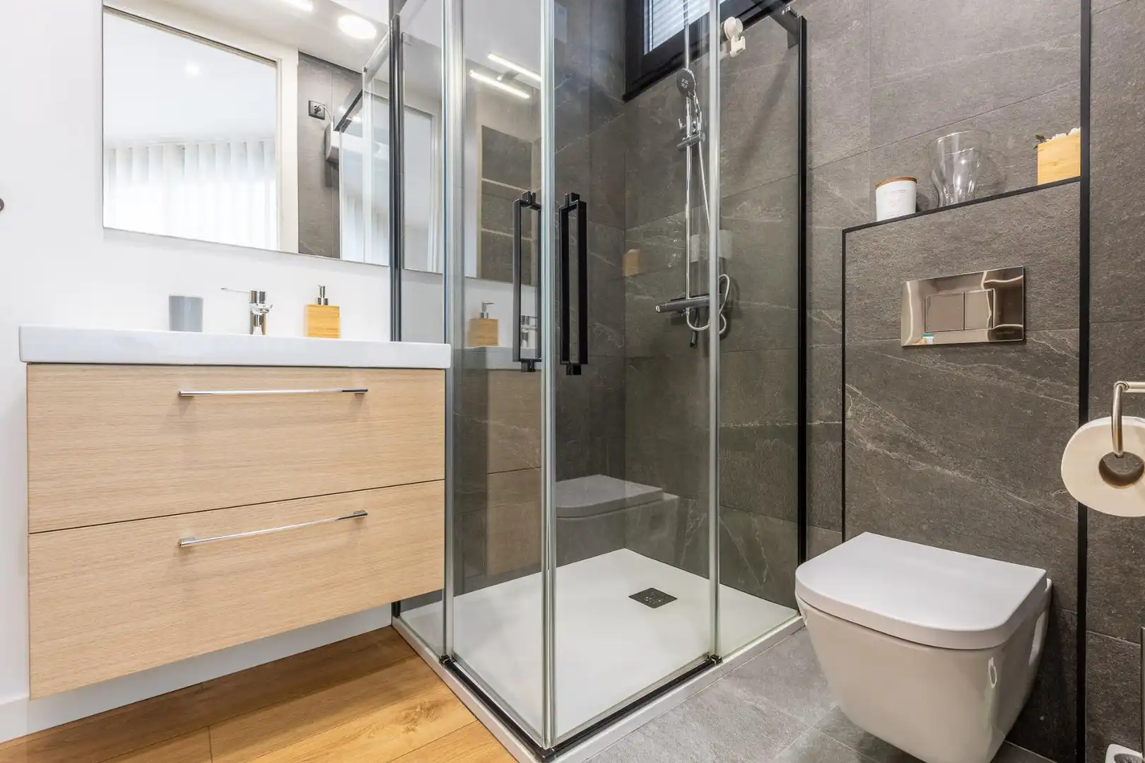Baño de Piso de alquiler en Monte Alto - Zalaeta - Atocha