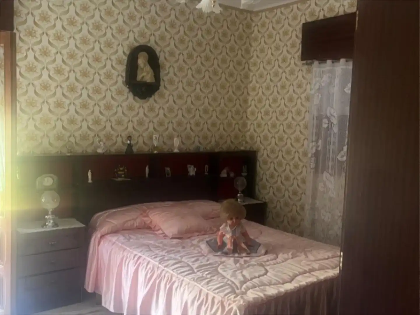 Dormitori de Casa o xalet en venda en Torre de Don Miguel amb Balcó