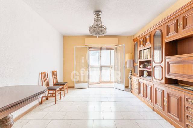 Piso en Venta en Comillas