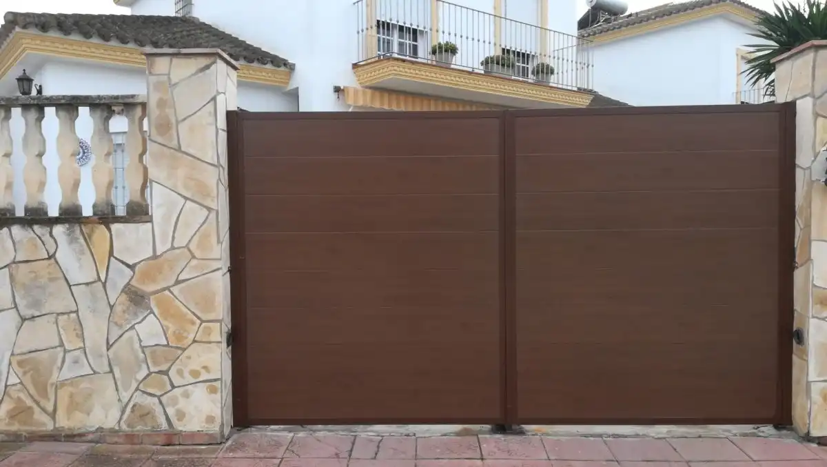 Jardí de Casa o xalet en venda en Arcos de la Frontera amb Aire condicionat, Jardí privat i Traster