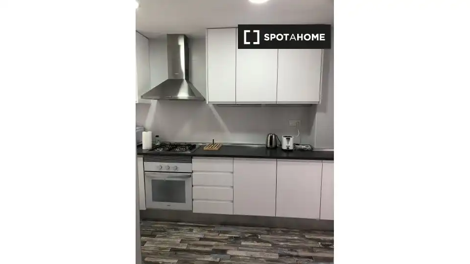 Cocina de Estudio para compartir en Valencia con Aire acondicionado, Calefacción y Terraza