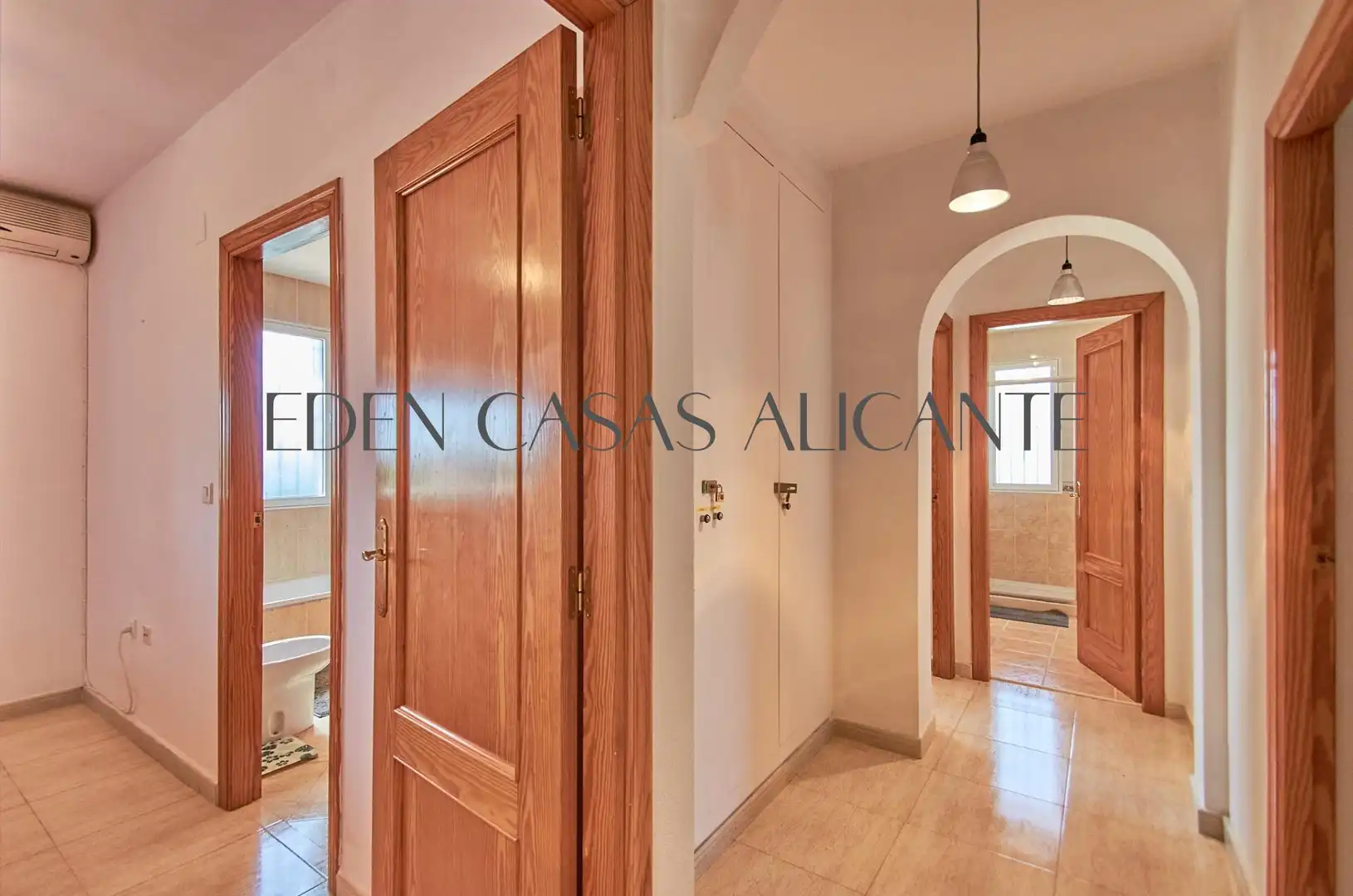 Casa o chalet en venta en Busot con Aire acondicionado, Calefacción y Jardín privado