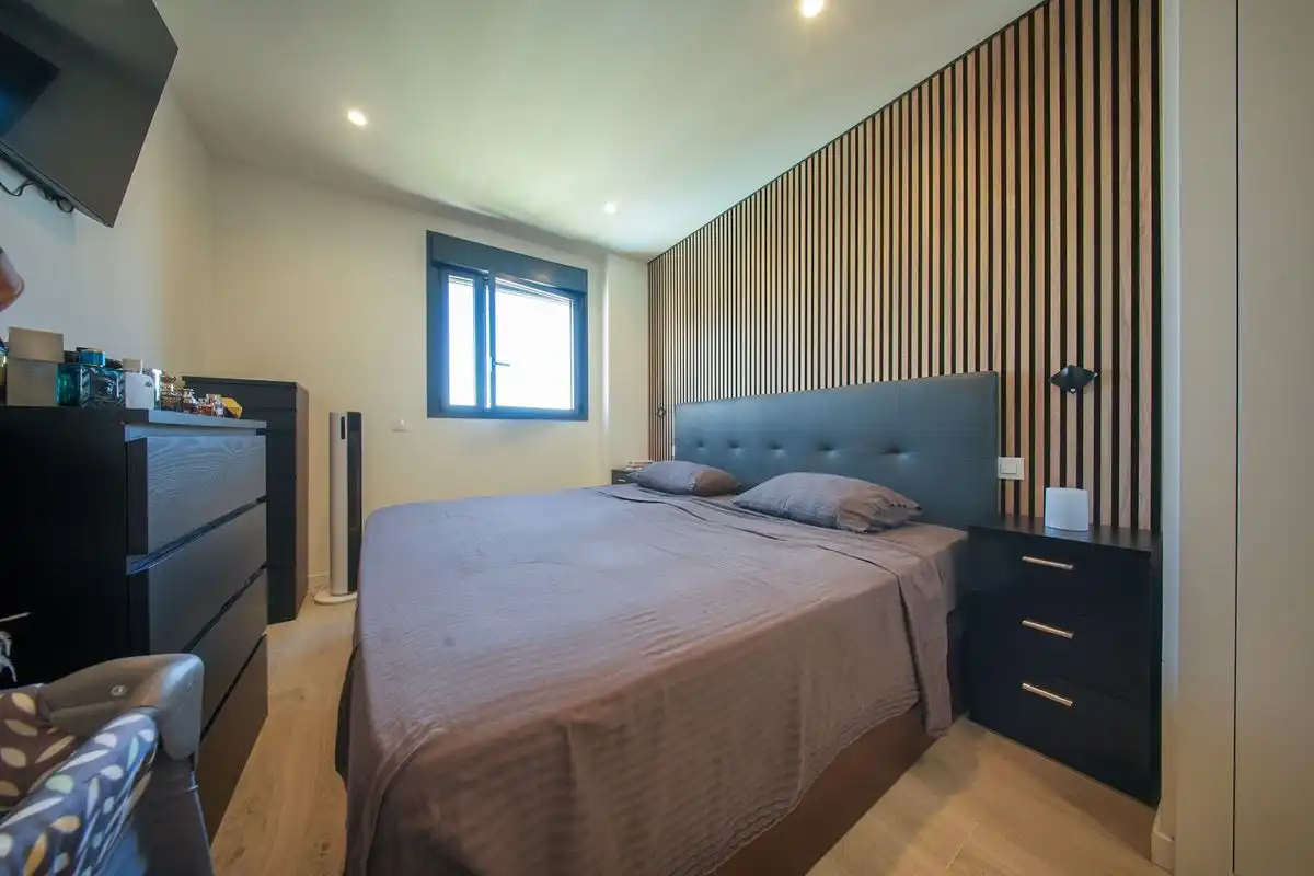 Habitación de Ático en venta en Alcalá de Henares con Aire acondicionado, Calefacción y Jardín privado