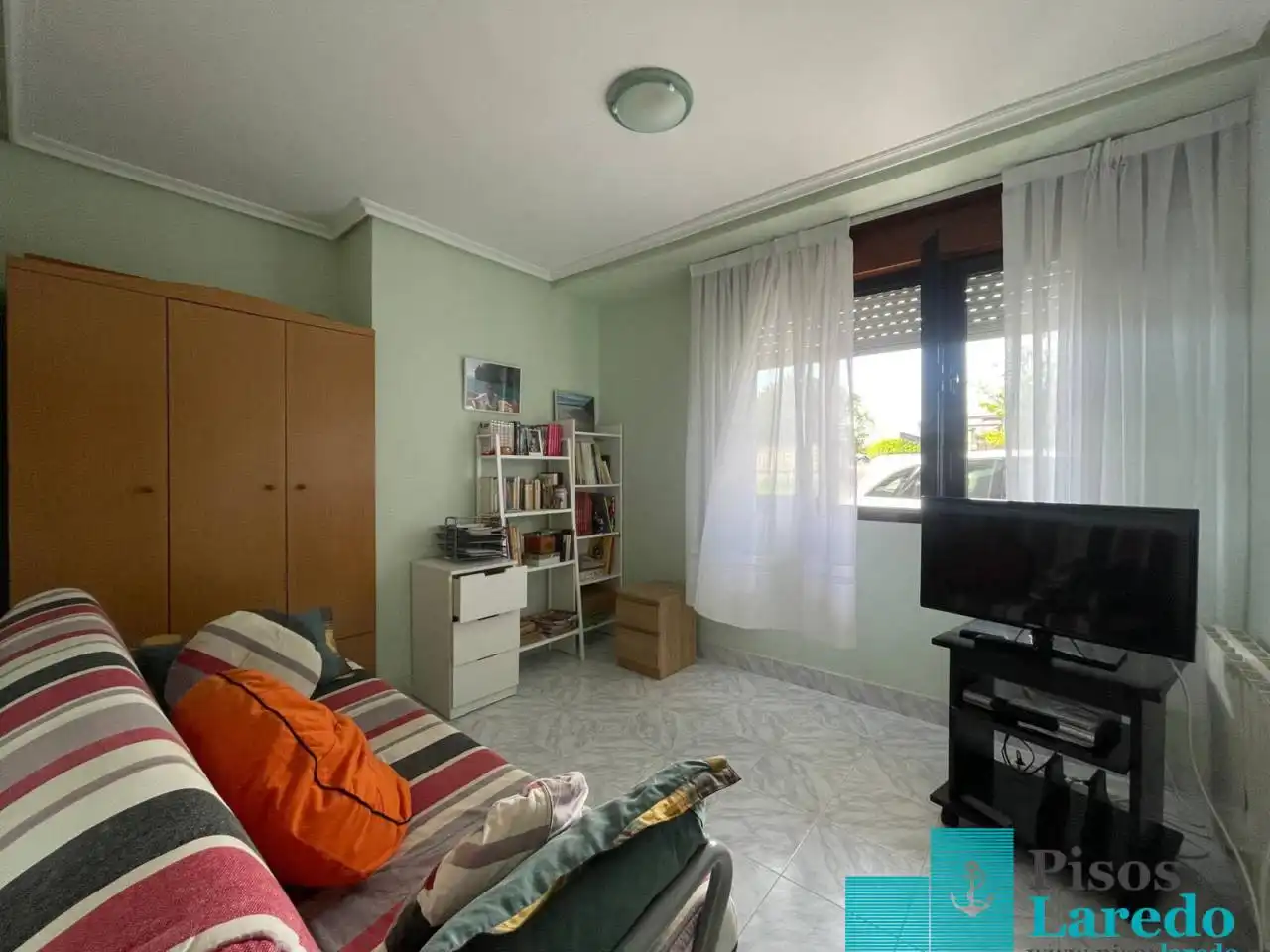 Bedroom of Houses for sale in Argoños   with Heating, Private garden and Parquet flooring