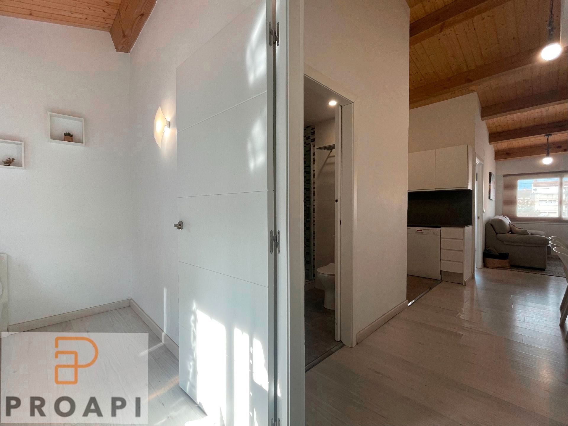 Flat for sale in Girona Capital  with Air Conditioner, Heating and Parquet flooring