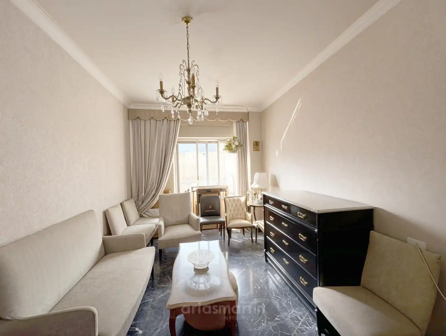 Sala de estar de Piso en venta en Salamanca Capital con Calefacción y Terraza