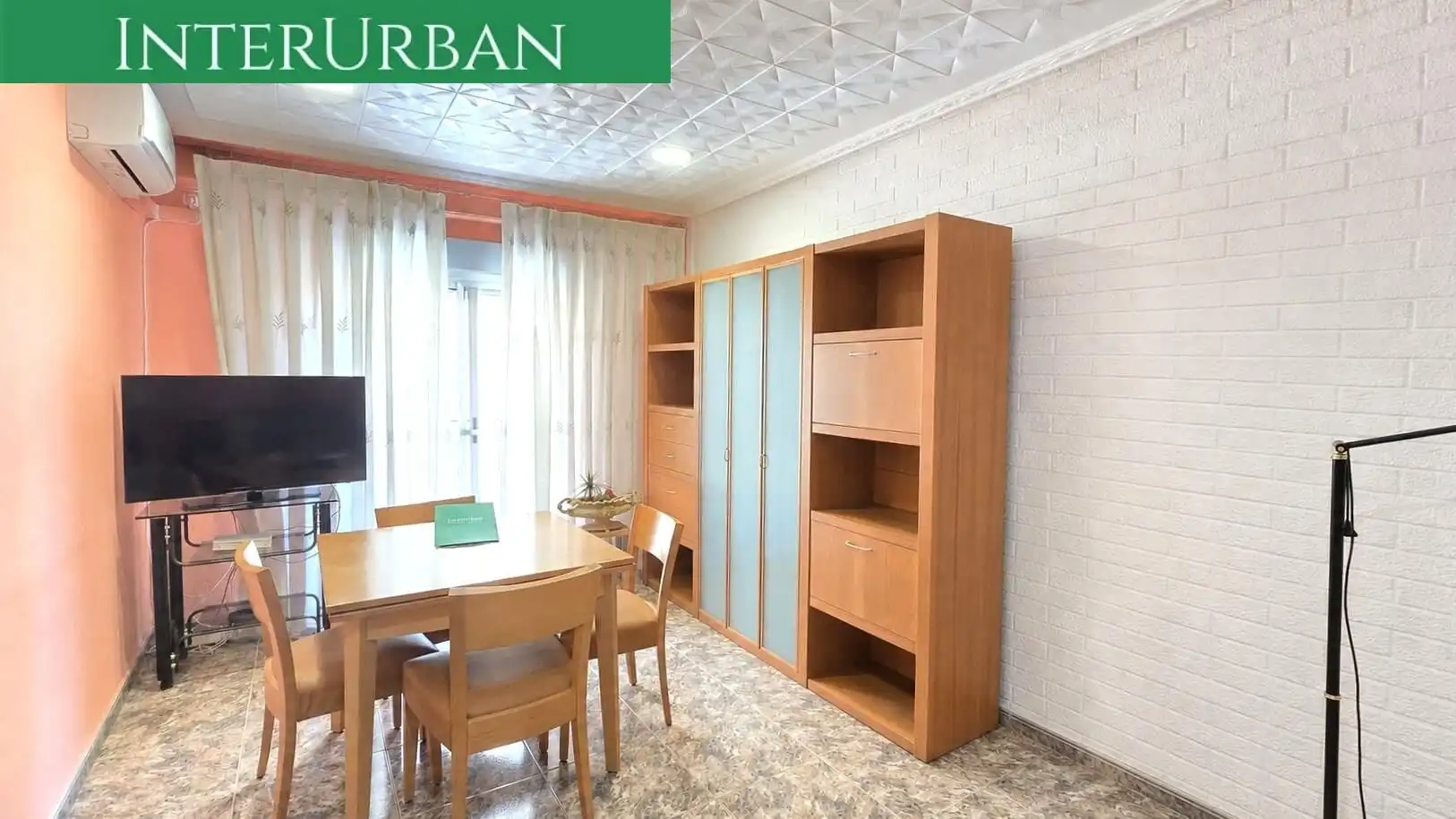 Außenansicht von Wohnung zum Verkauf in Llíria mit Klimaanlage, Heizung und Balkon
