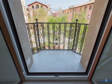 Appartamento con balcone in vendita a Ripoll