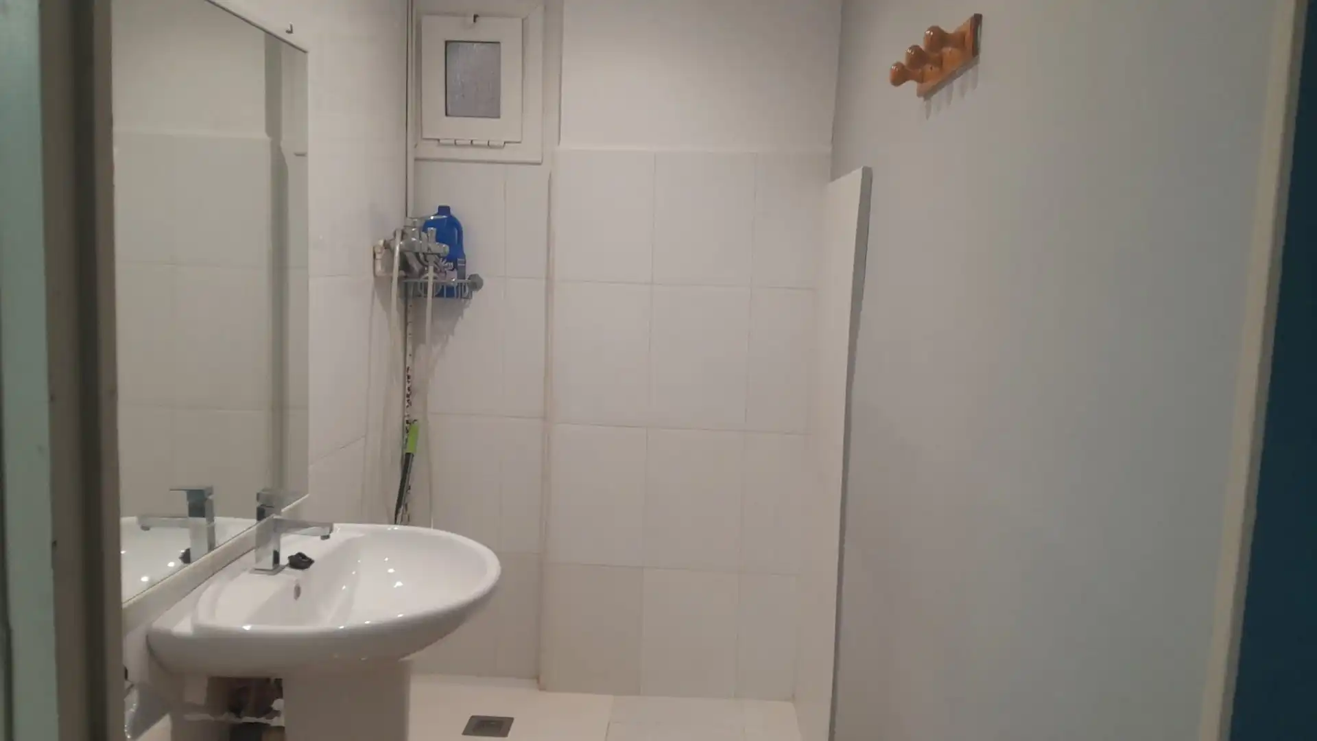 Baño de Local de alquiler en Montcada i Reixac