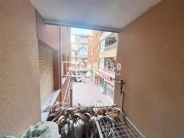 Vista exterior de Piso en venta en Guadalajara con Calefacción