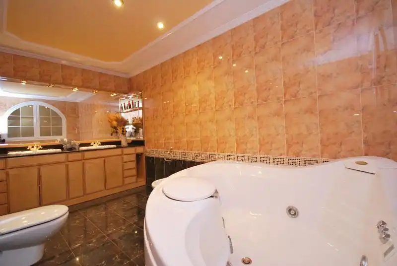Baño de Casa o chalet en venta en Maçanet de la Selva con Calefacción, Jardín privado y Piscina