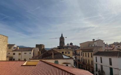 Vista exterior de Pis en venda en Guadix amb Balcó