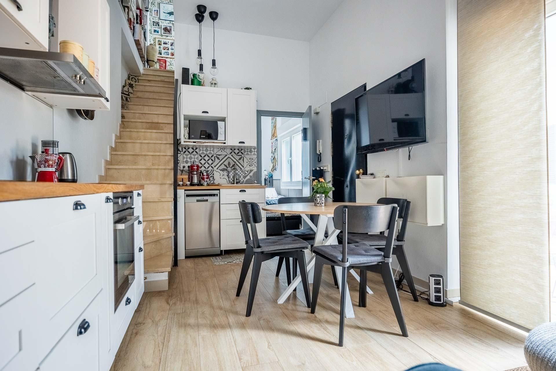 Kitchen of Duplex for sale in  Sevilla Capital  with Heating and Terrace