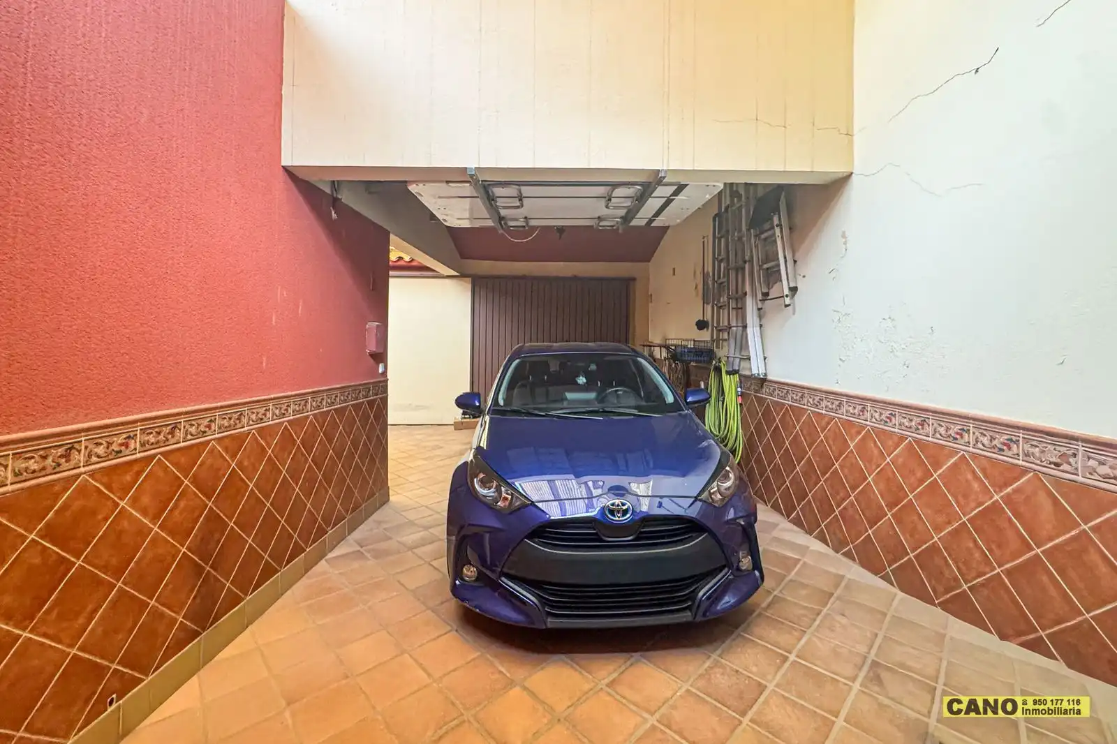 Parking de Casa o chalet en venta en Almería con Aire acondicionado, Calefacción y Piscina