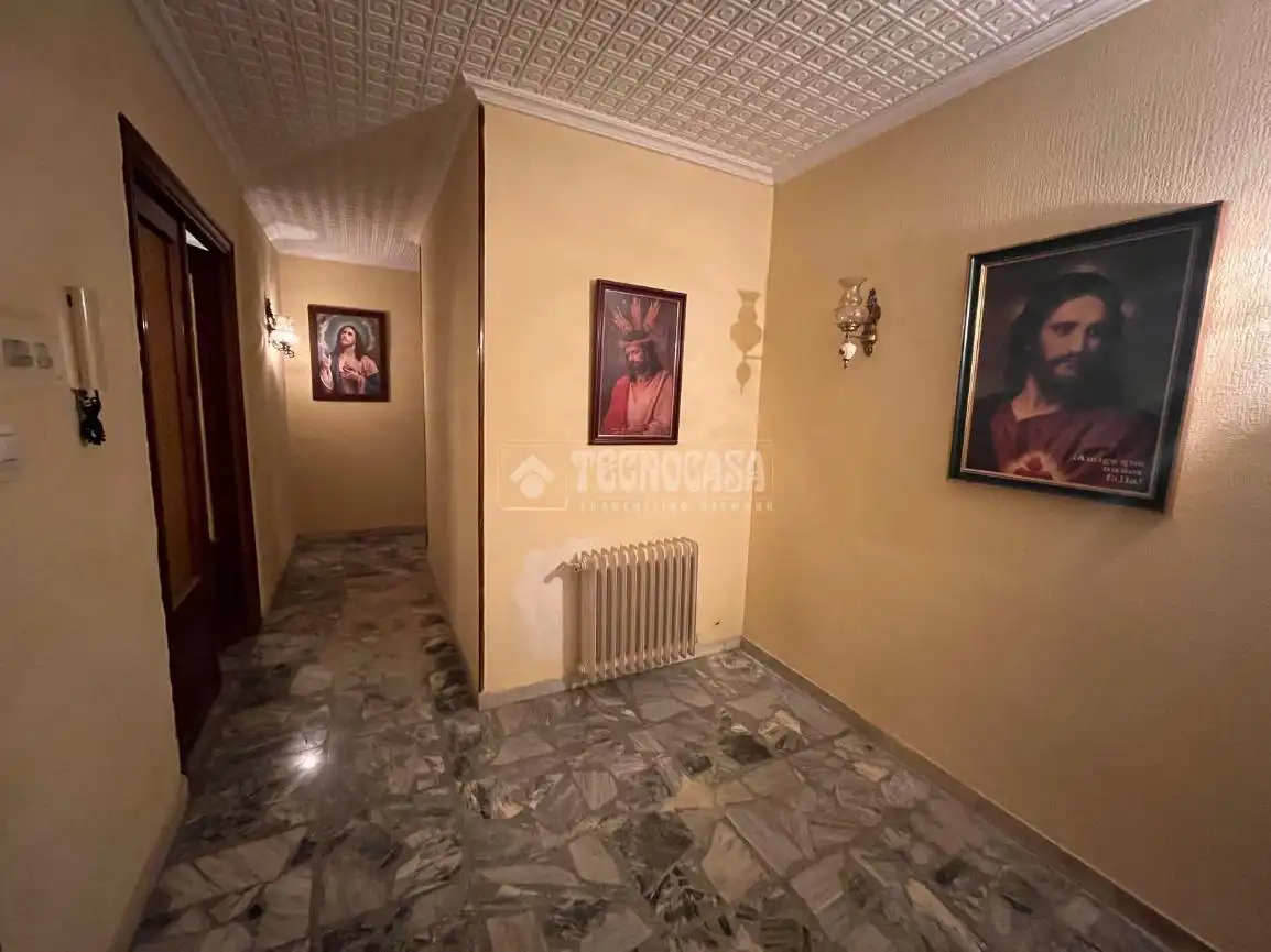 Casa adosada en venta en Linares con Aire acondicionado, Terraza y Balcón