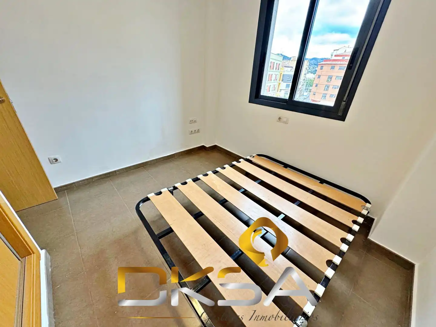 Piso de alquiler en Calle HERMANOS VILLAFAÑE, Plaza Donoso Cortés - Avenida Magdalena