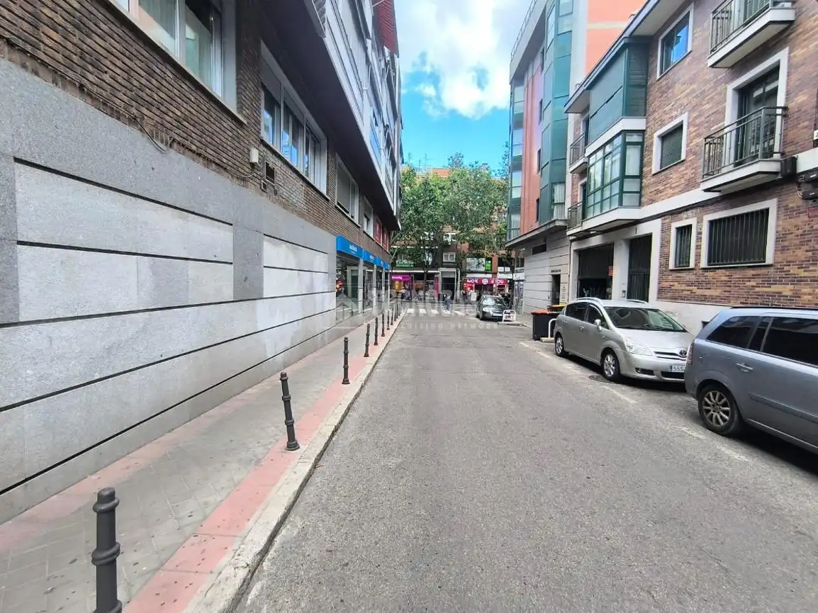 Vista exterior de Piso en venta en Madrid con Aire acondicionado, Calefacción y Parquet