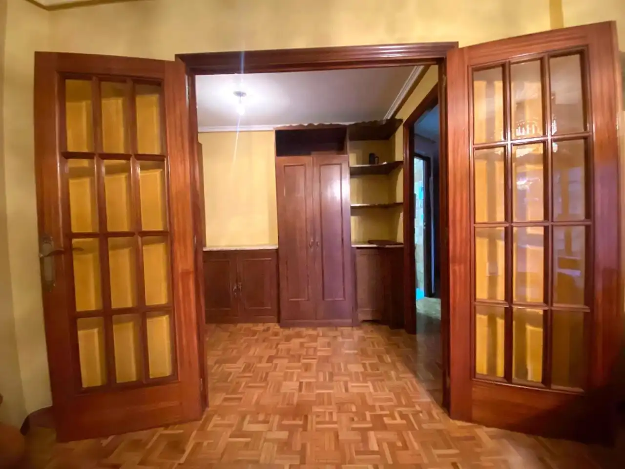 Menjador de Àtic en venda en León Capital  amb Calefacció, Parquet i Terrassa
