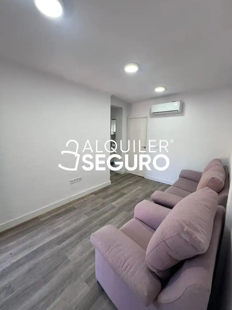 Living room of Flat for rent in Madrid  with Air Conditioner, Heating and Terrace