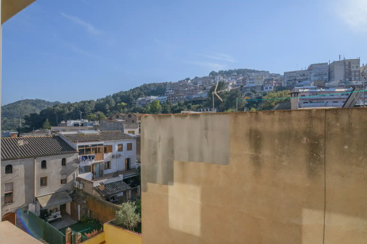 Vista exterior de Pis en venda en Sant Climent de Llobregat amb Traster i Balcó