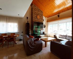 Living room of House or chalet for sale in Montcada i Reixac  with Air Conditioner, Terrace and Swimming Pool