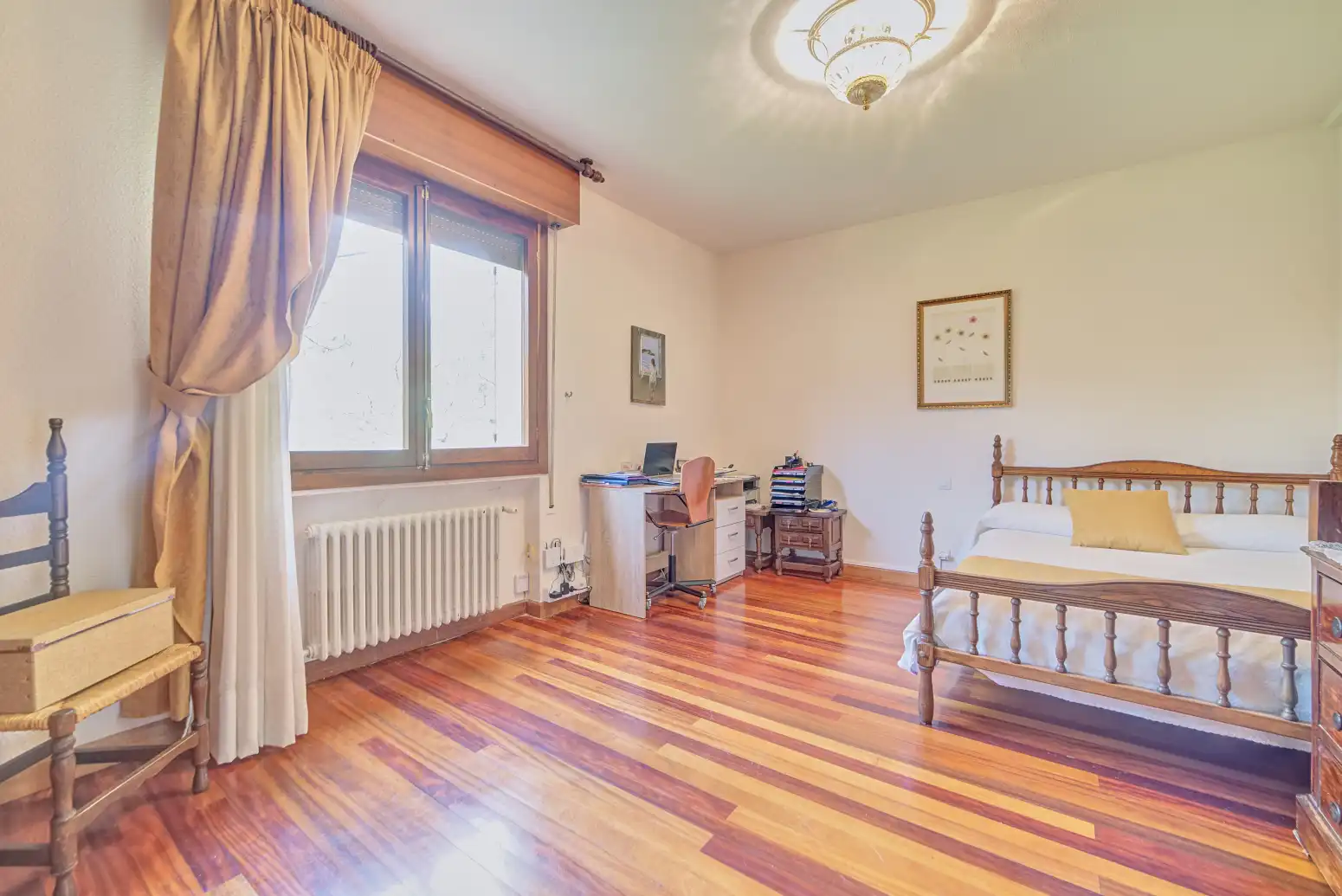Habitación de Casa o chalet en venta en Irañeta con Calefacción, Jardín privado y Parquet