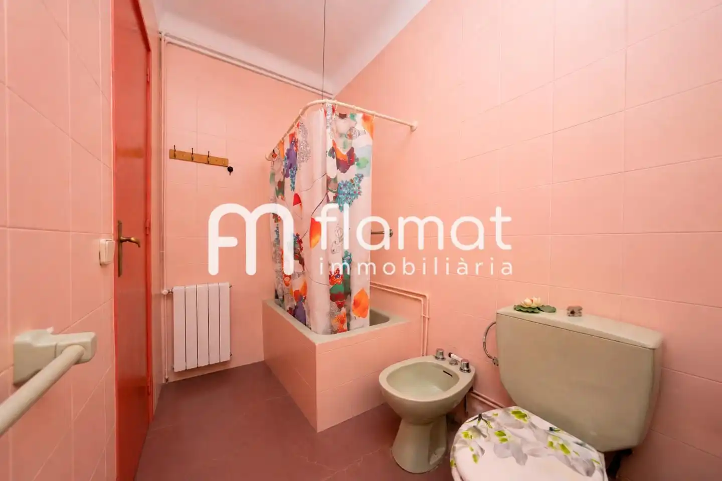 Bathroom of Attic for sale in Barcelona  with Air Conditioner, Terrace and Furnished
