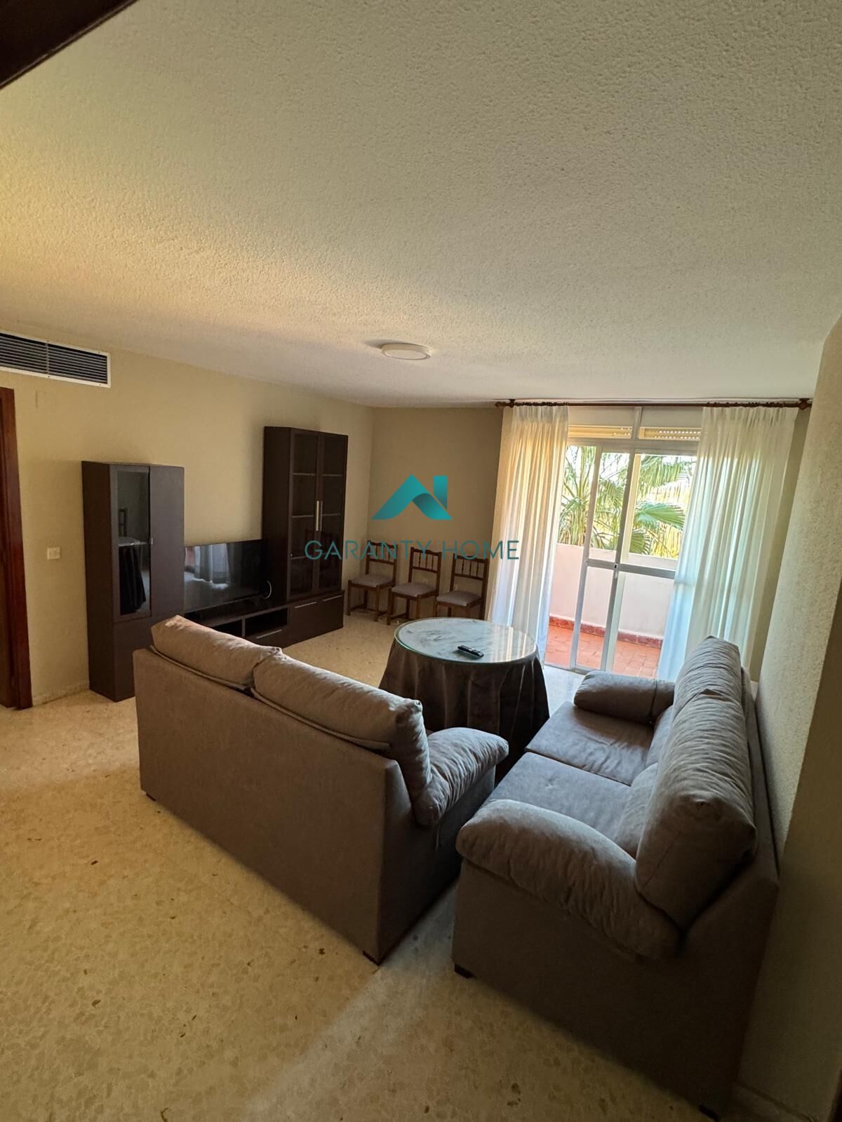 Sala d'estar de Pis de lloguer en Badajoz Capital amb Terrassa i Moblat