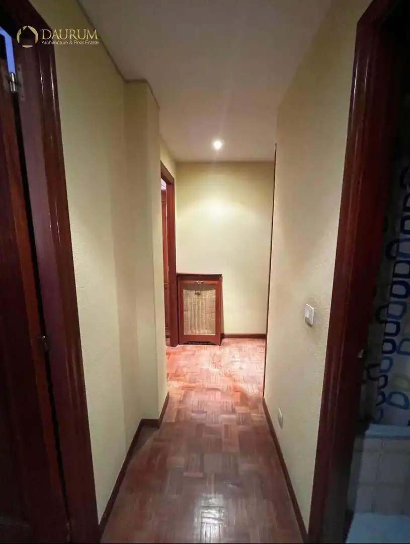 Wohnung zum Verkauf in Tres Cantos mit Heizung, Terrasse und Abstellraum