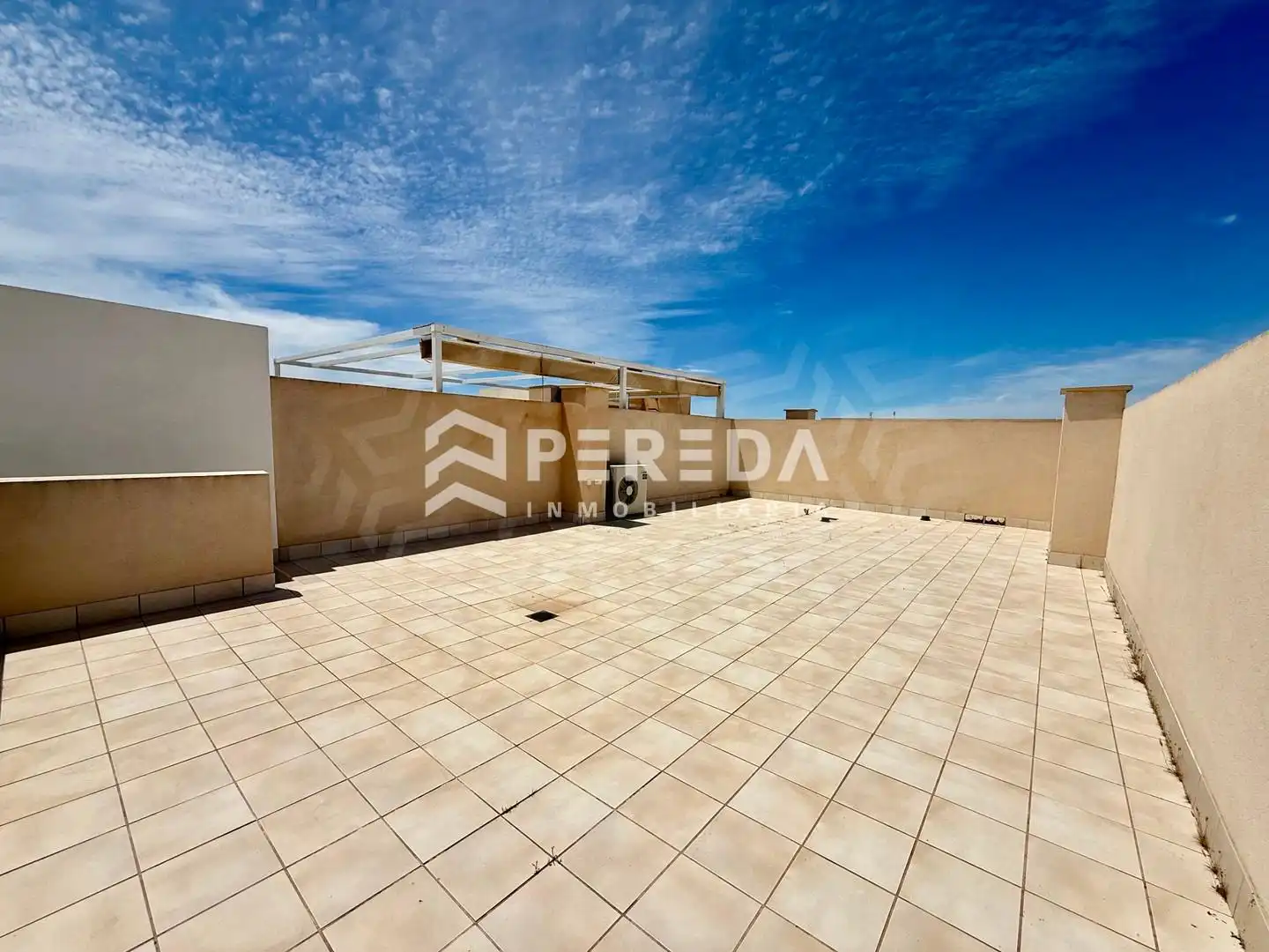 Terrasse von Dachboden zum Verkauf in Roquetas de Mar mit Terrasse und Gemeinschaftspool