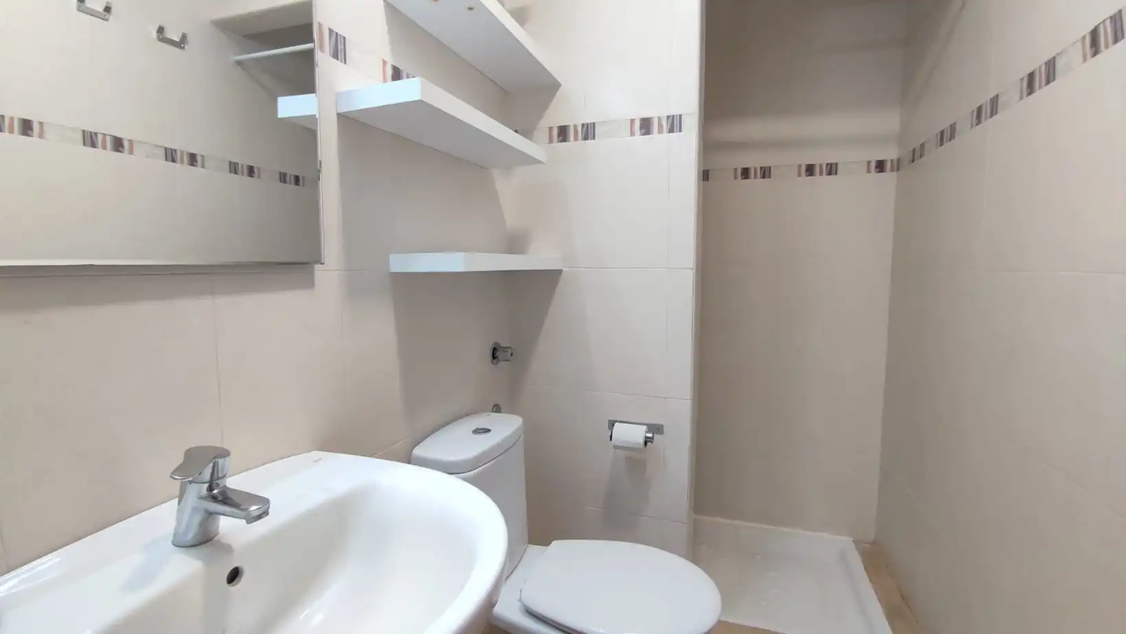 Bathroom of Duplexes for rent in Teror  with Terrace and Furnished