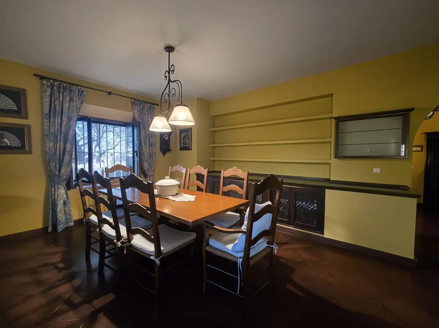 Comedor de Casa o chalet en venta en Plasencia con Aire acondicionado, Calefacción y Jardín privado