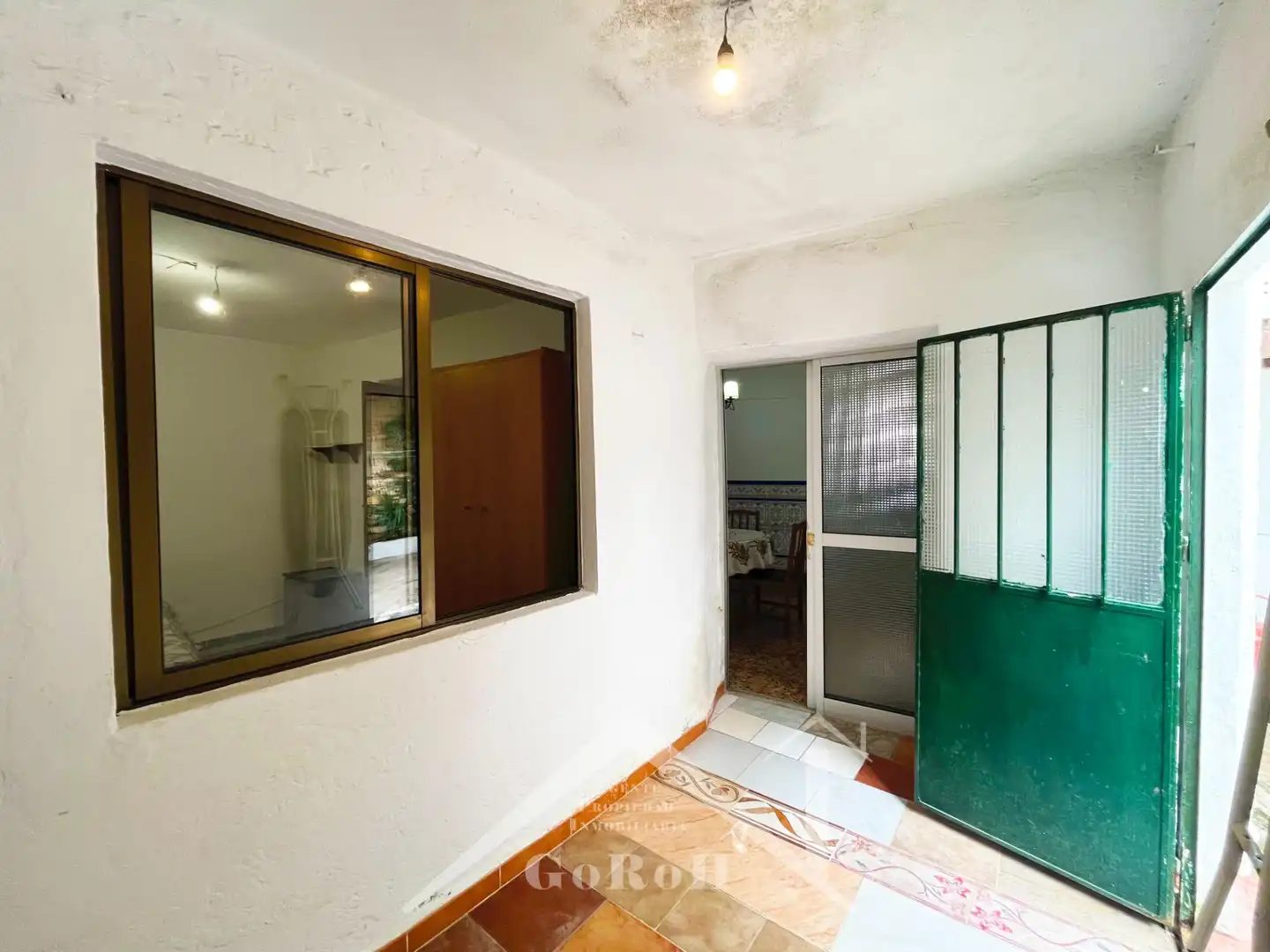Casa adosada en venta en Almadén de la Plata con Aire acondicionado, Terraza y Trastero