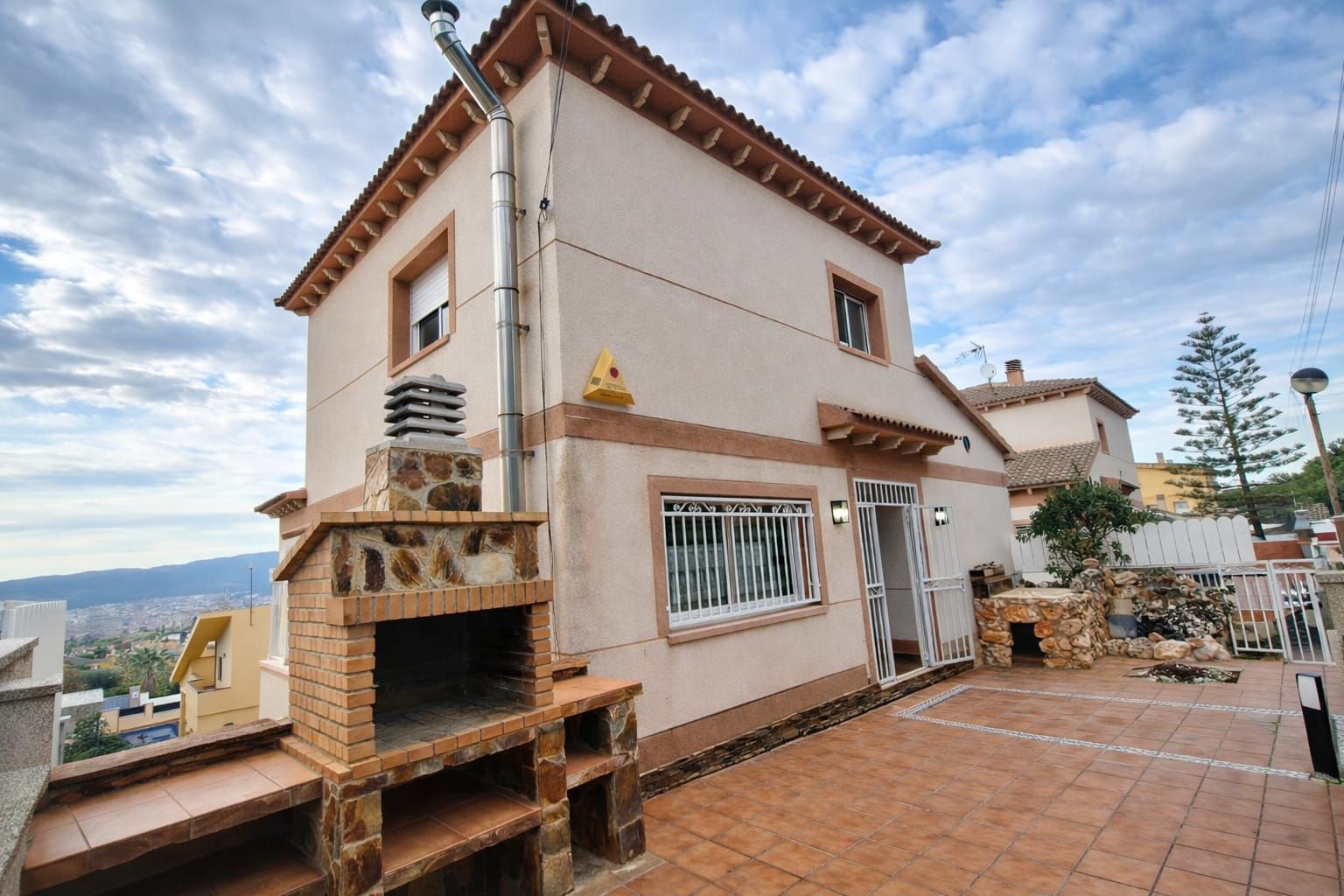 Vista exterior de Casa o chalet en venta en El Vendrell con Calefacción