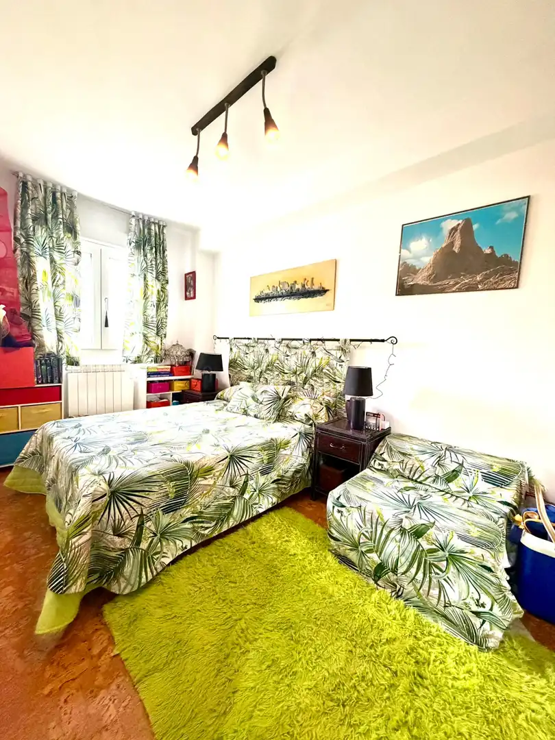 Schlafzimmer von Wohnung zum Verkauf in Gijón  mit Heizung