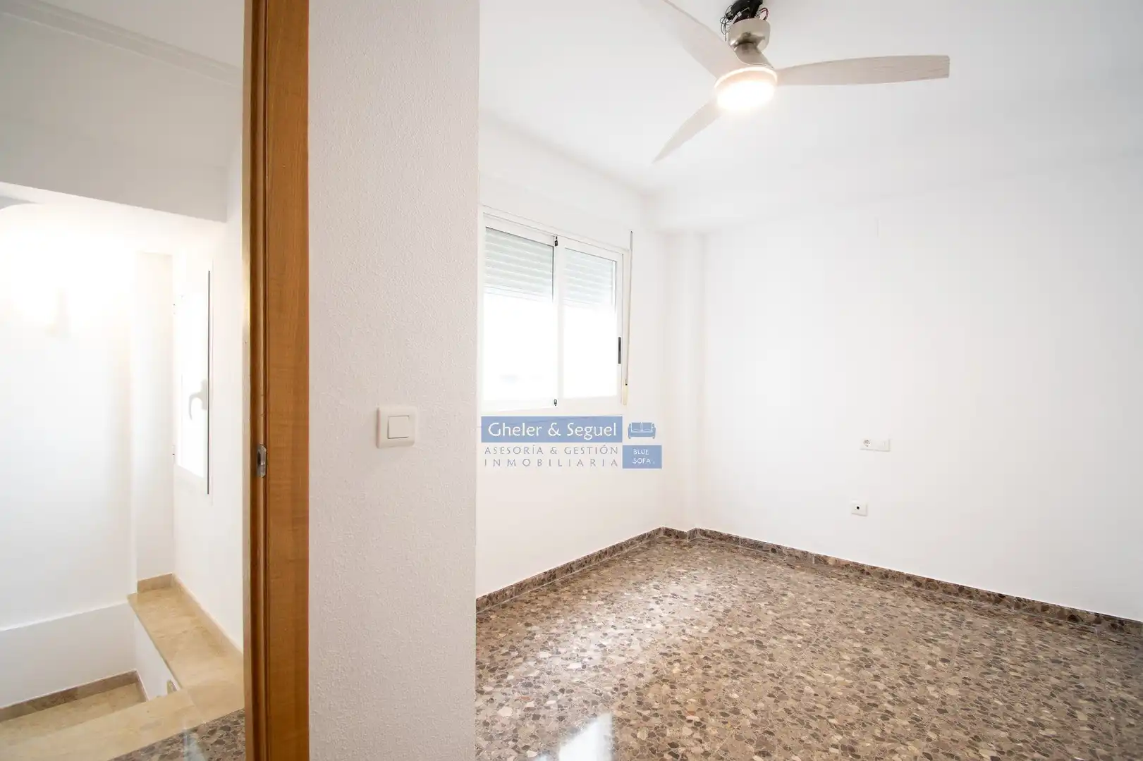Casa adosada en venta en Sagunto / Sagunt con Terraza y Balcón