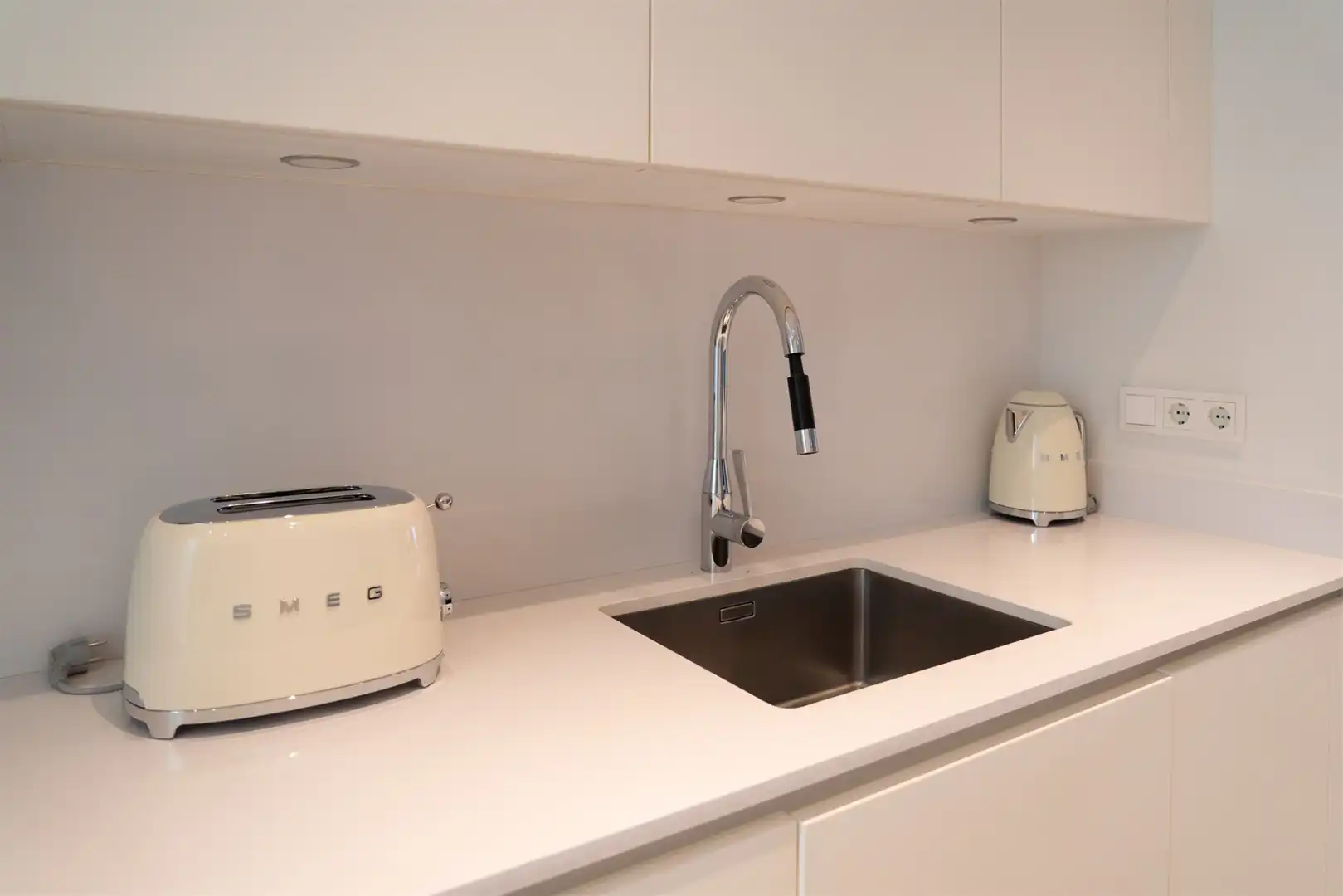 Cocina de Apartamento de alquiler en Ojén con Aire acondicionado, Calefacción y Terraza