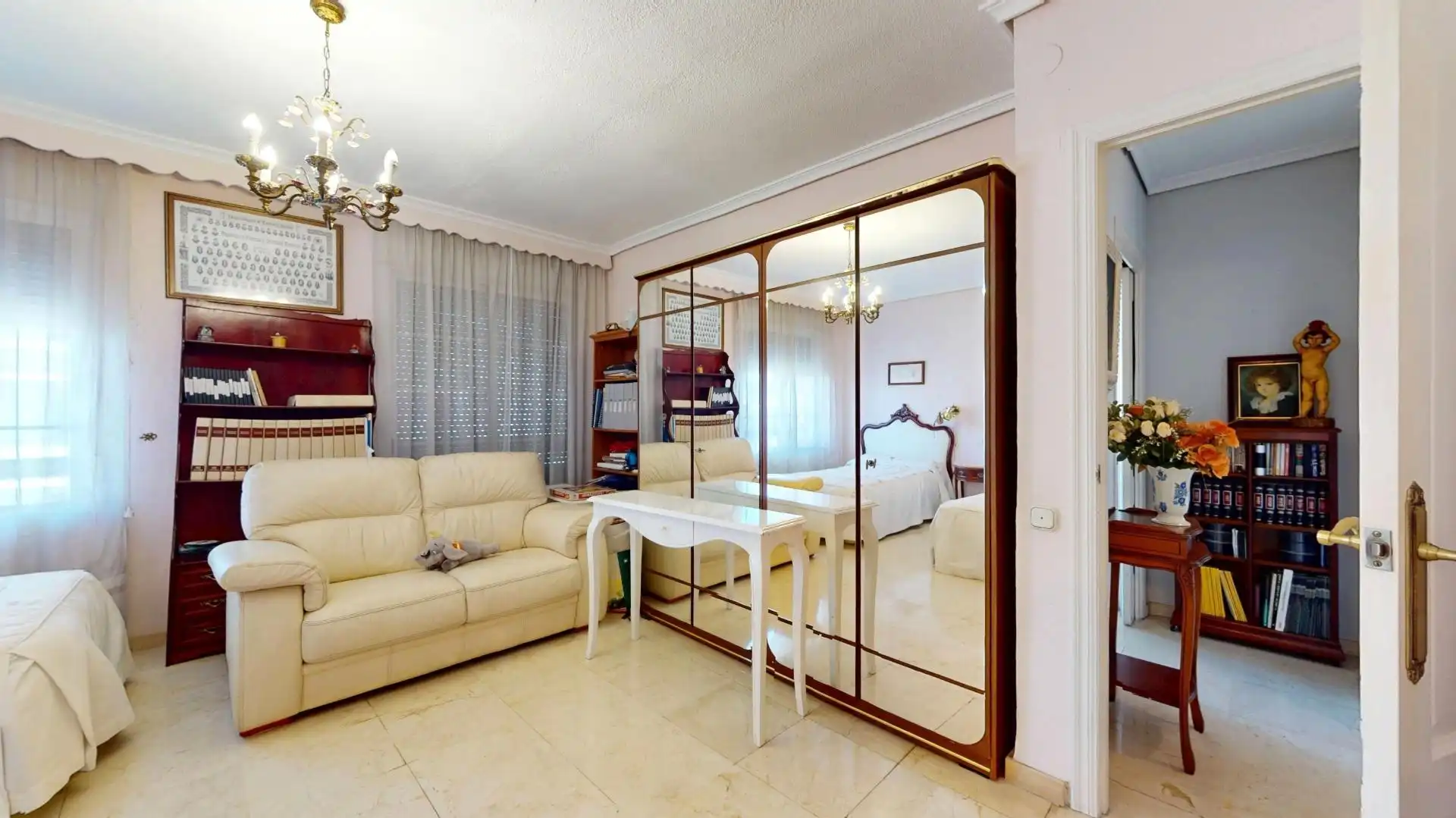 Flat with lift for sale in Calle de Damasco, imagen 2