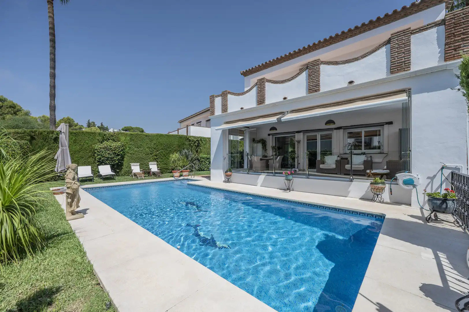 Piscina de Casa o chalet en venta en Mijas con Aire acondicionado, Jardín privado y Terraza