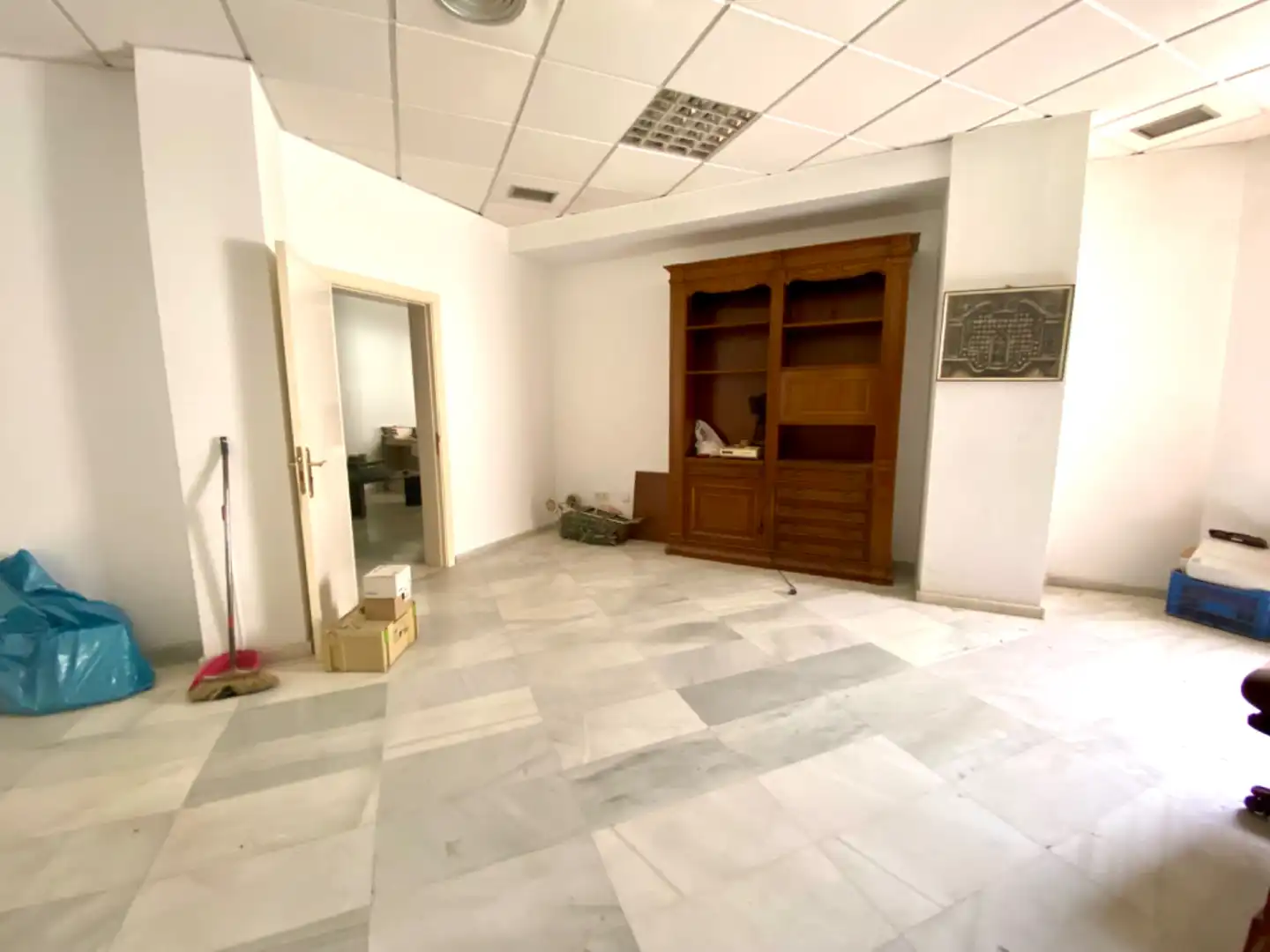 Oficina en venta en Almería