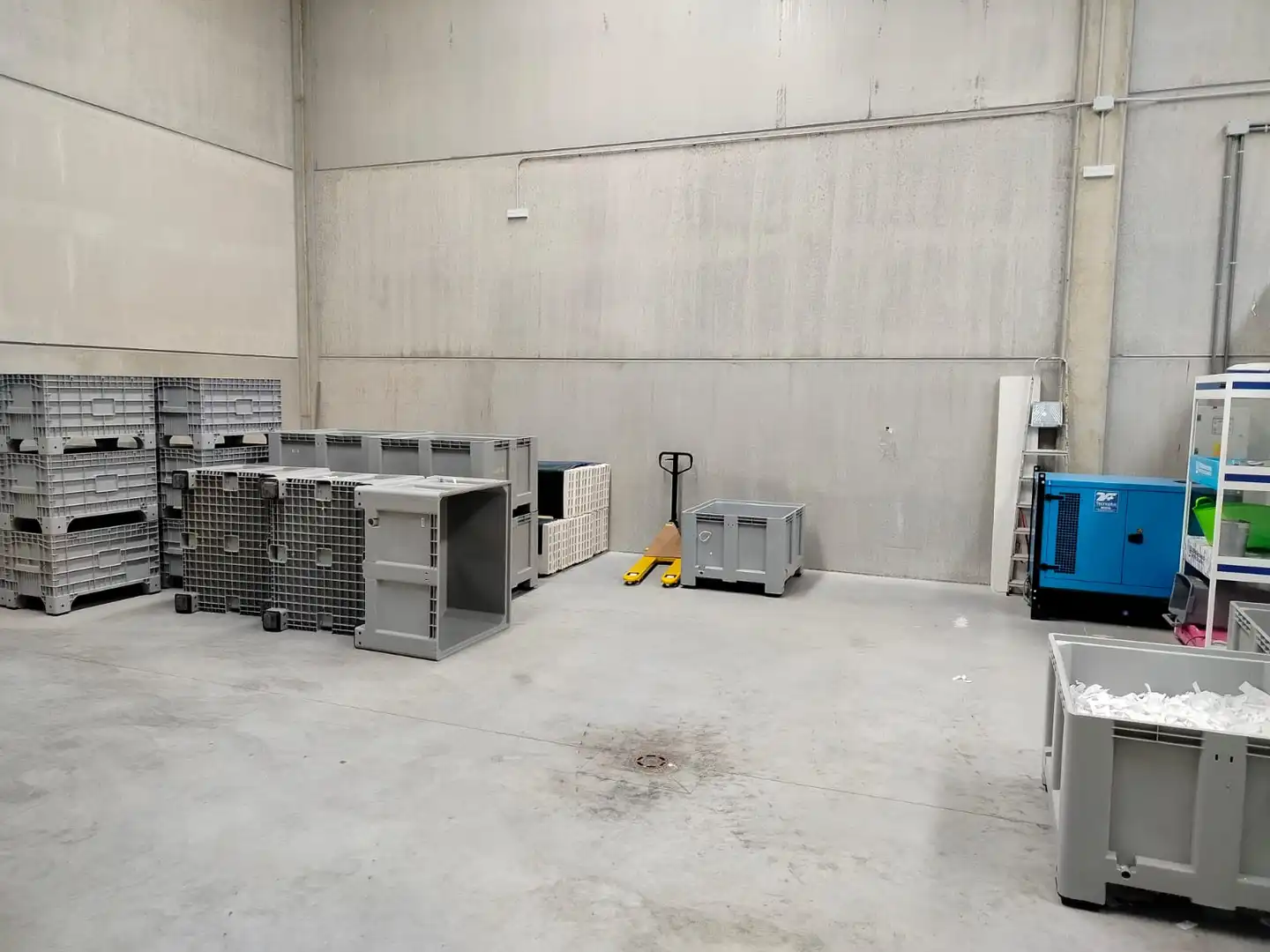 Nave industrial en traspaso en Parla con Calefacción