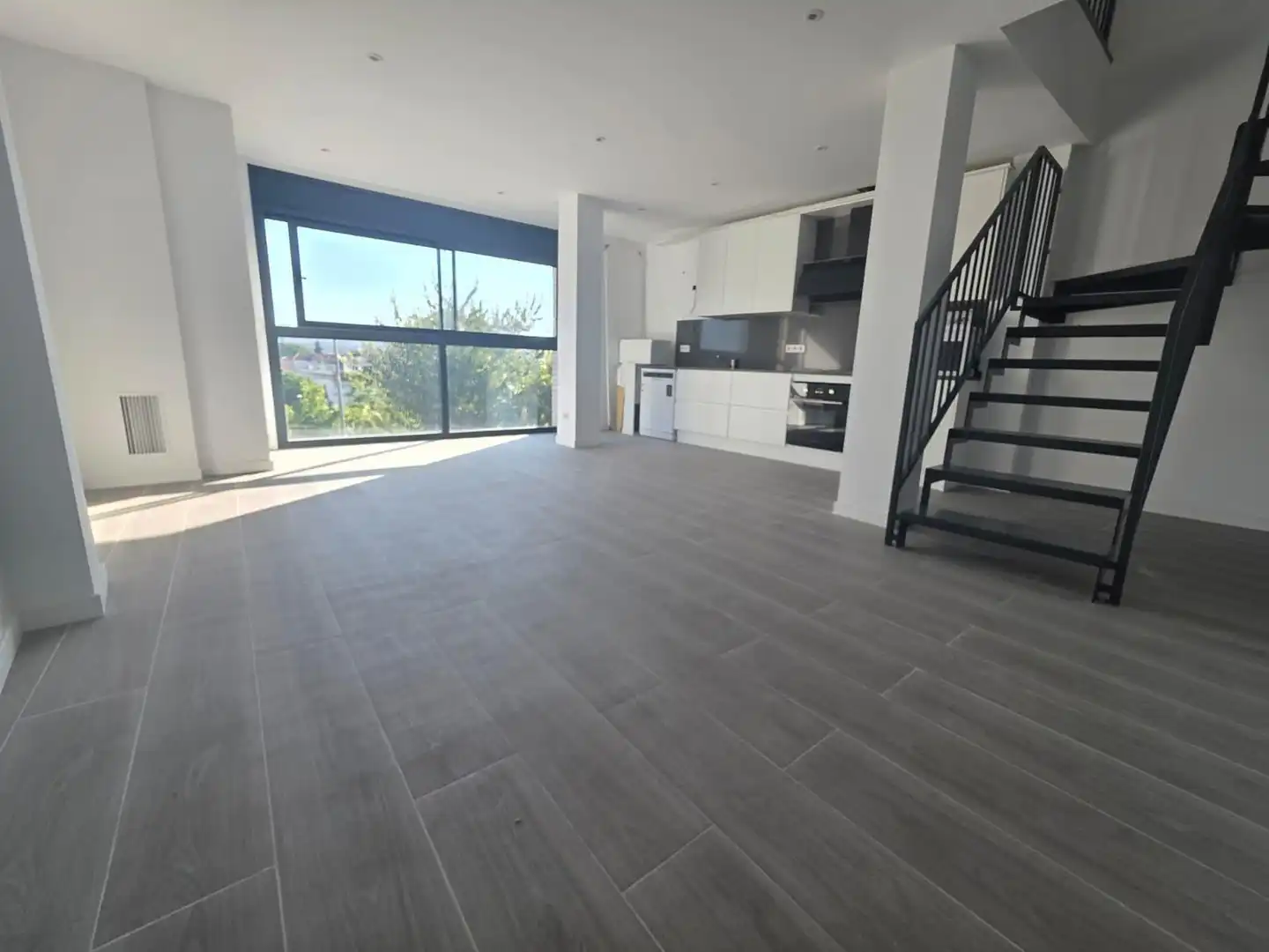 Dúplex con ascensor en venta en El Poble Sec