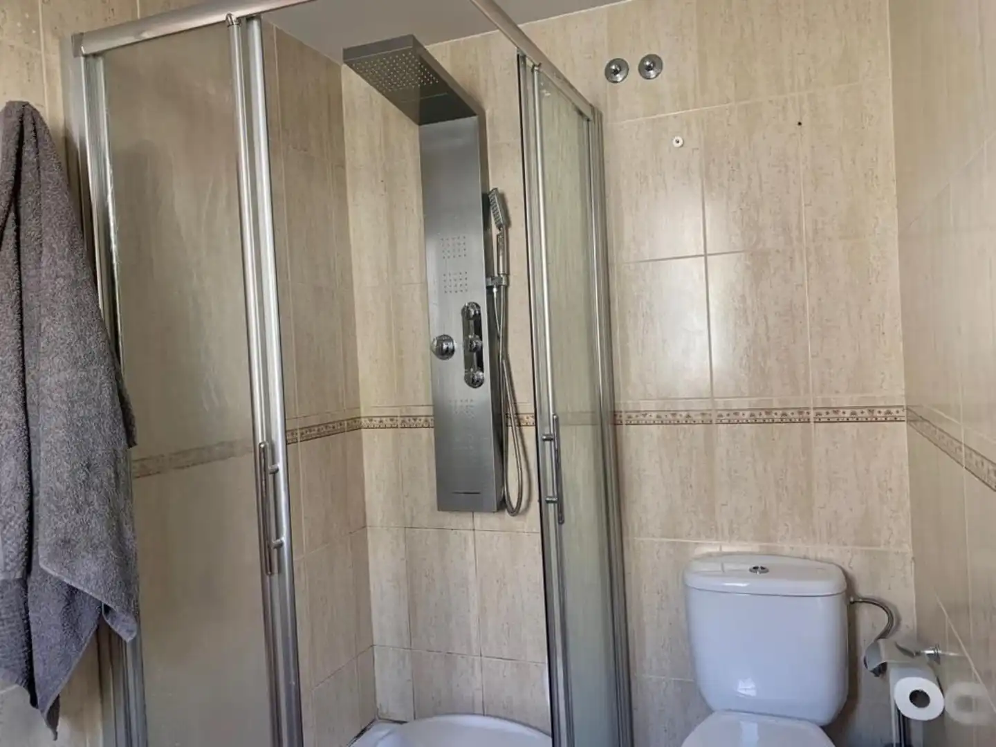 Bany de Casa adosada en venda en Alcalá de Henares amb Aire condicionat