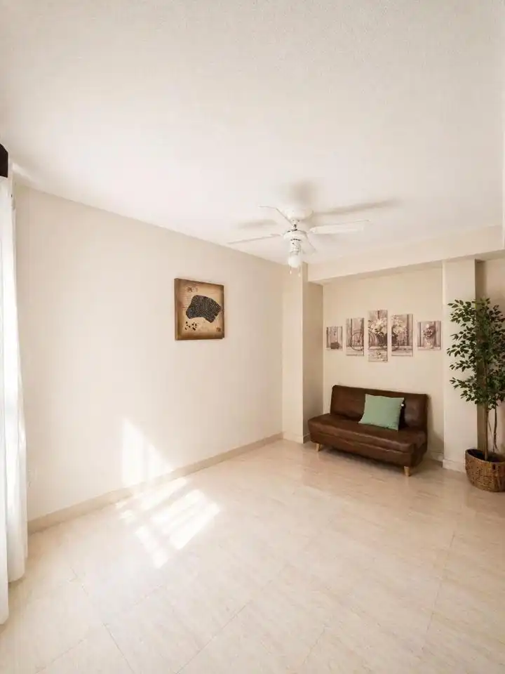 Terraced house with pool for sale in Calle Serrano, imagen 8