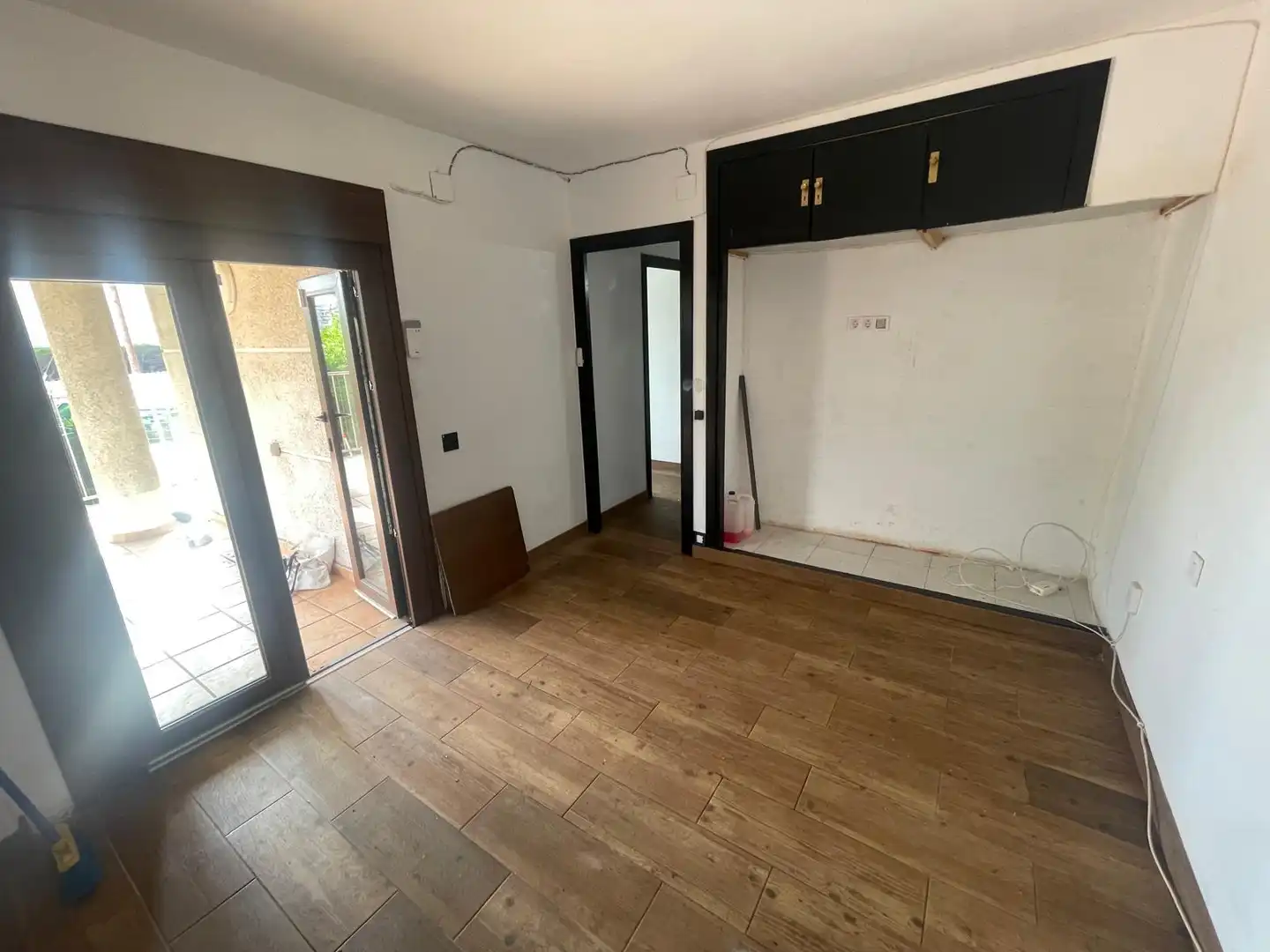 Erdgeschoss zum Verkauf in Cunit mit Klimaanlage, Privatgarten und Terrasse