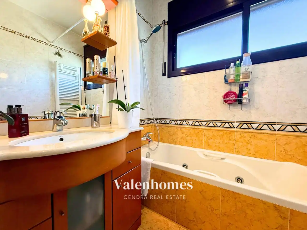 Baño de Casa o chalet en venta en Vilanova del Vallès con Aire acondicionado, Calefacción y Jardín privado